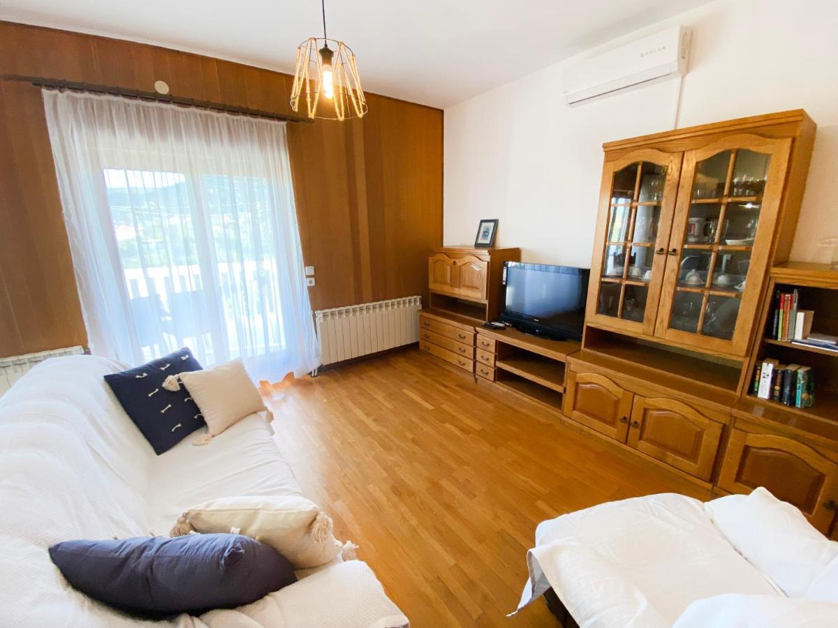 Apartment Arka Vinišće エクステリア 写真