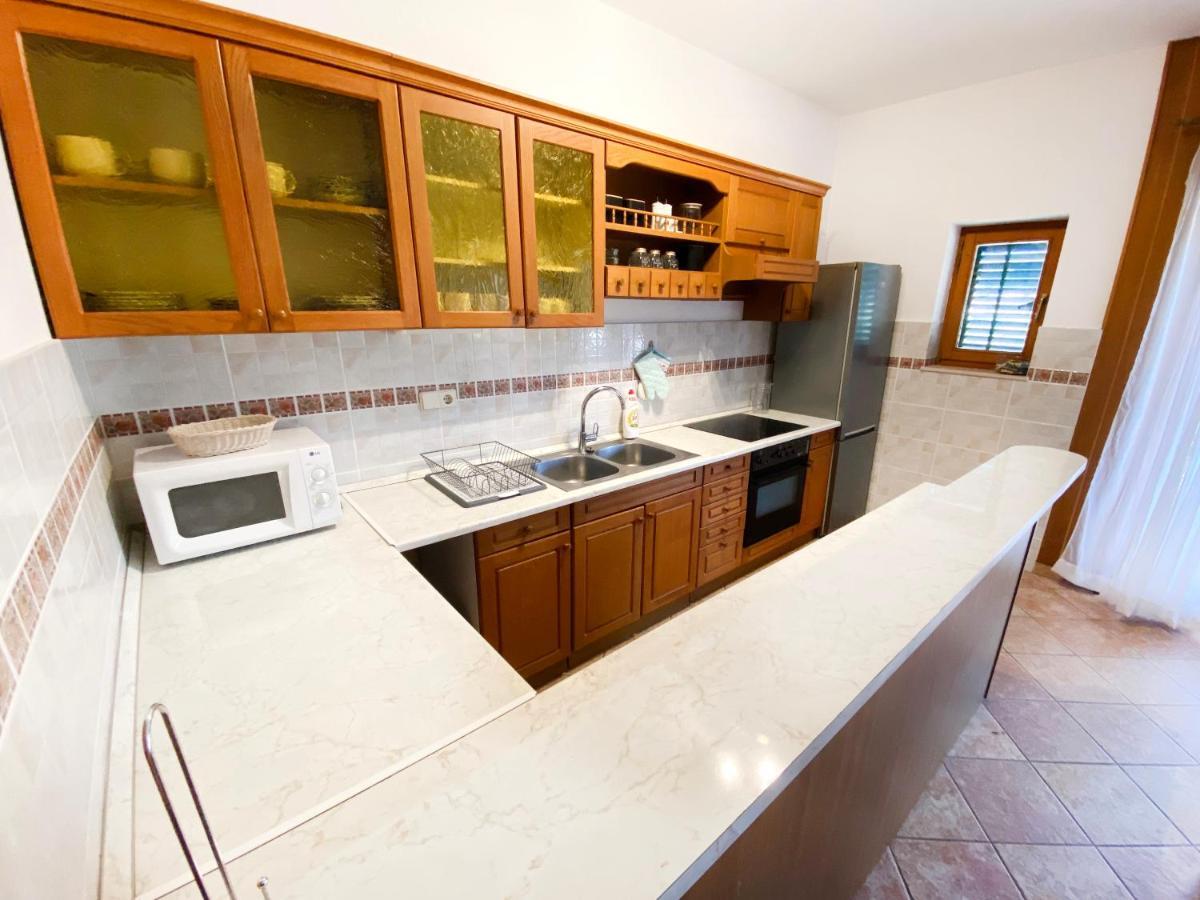 Apartment Arka Vinišće エクステリア 写真