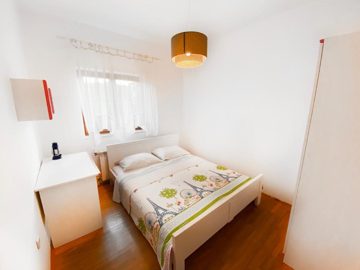 Apartment Arka Vinišće エクステリア 写真