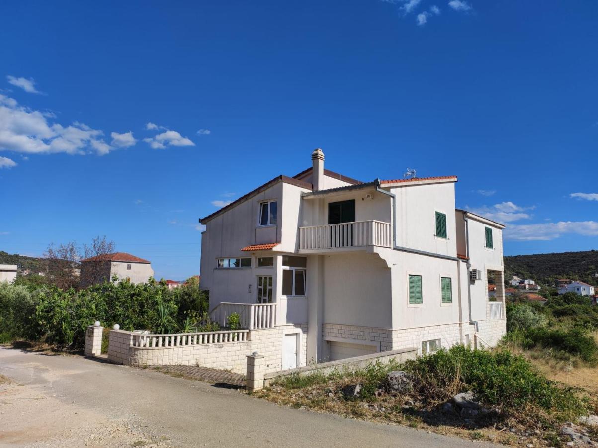 Apartment Arka Vinišće エクステリア 写真