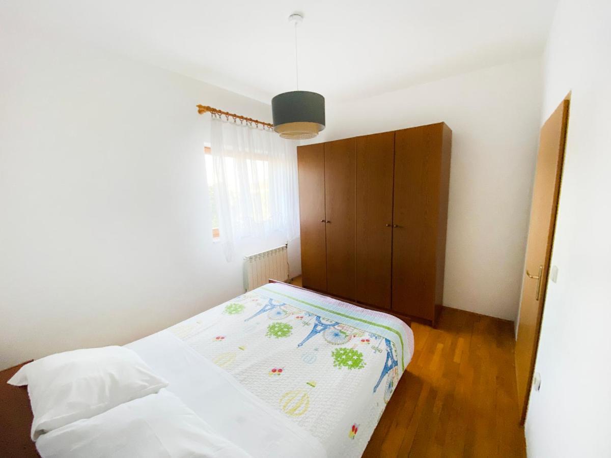 Apartment Arka Vinišće エクステリア 写真